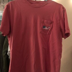 Vineyard Vines tee. Boys XL, women’s medium